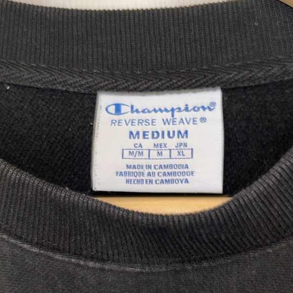 Champion Cropped Crewneck - Picture 3 of 3